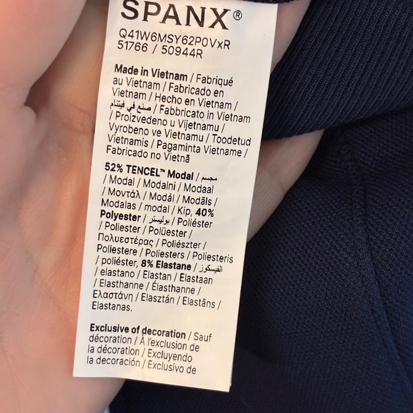 Spanx AirEssentials Piqué Wide Leg Pants – Navy, Size M - Picture 5 of 5
